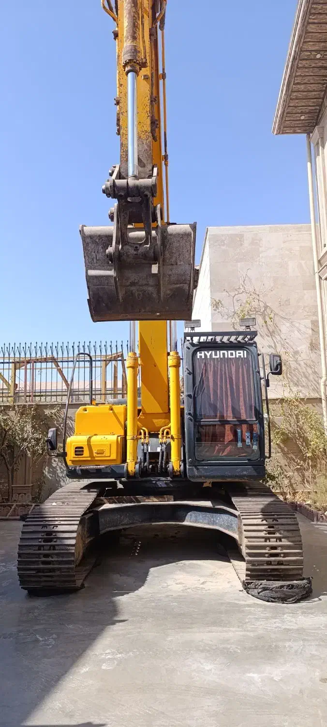 بیل مکانیکی زنجیری هیوندا210خط7|خودرو سنگین|نظرآباد, شهرک صنعتی سپهر|دیوار