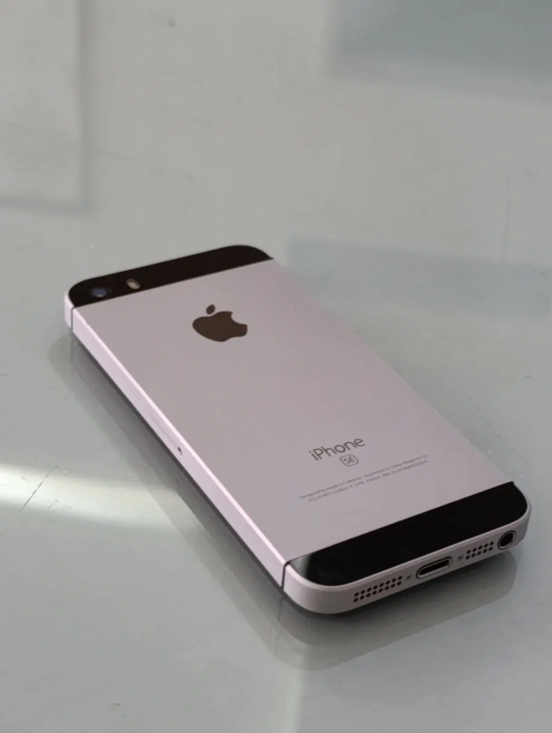 iphone SE ایفون|موبایل|مشهد, جاهد شهر|دیوار