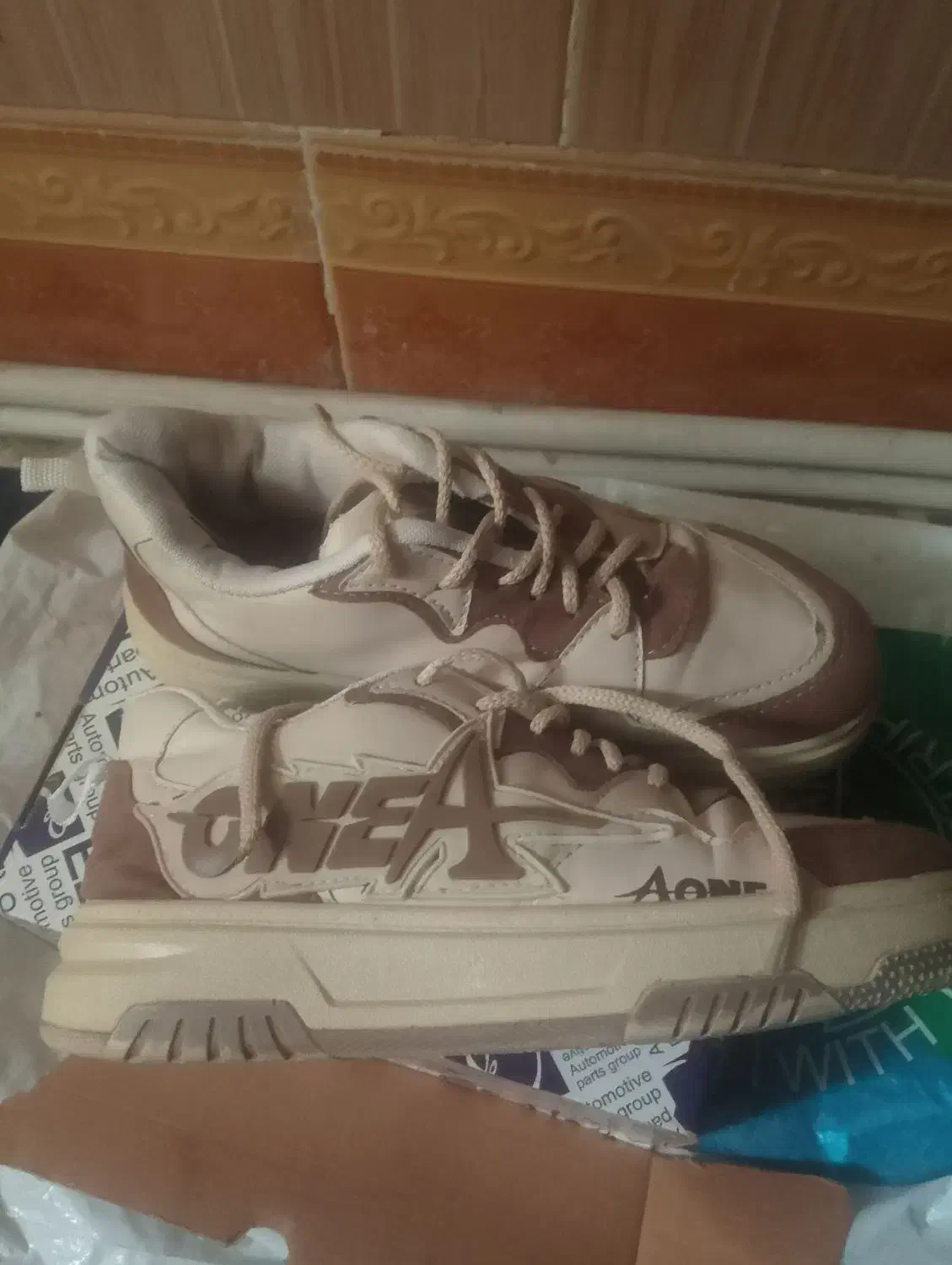 کفش|کیف، کفش، کمربند|مشهد, طبرسی شمالی|دیوار