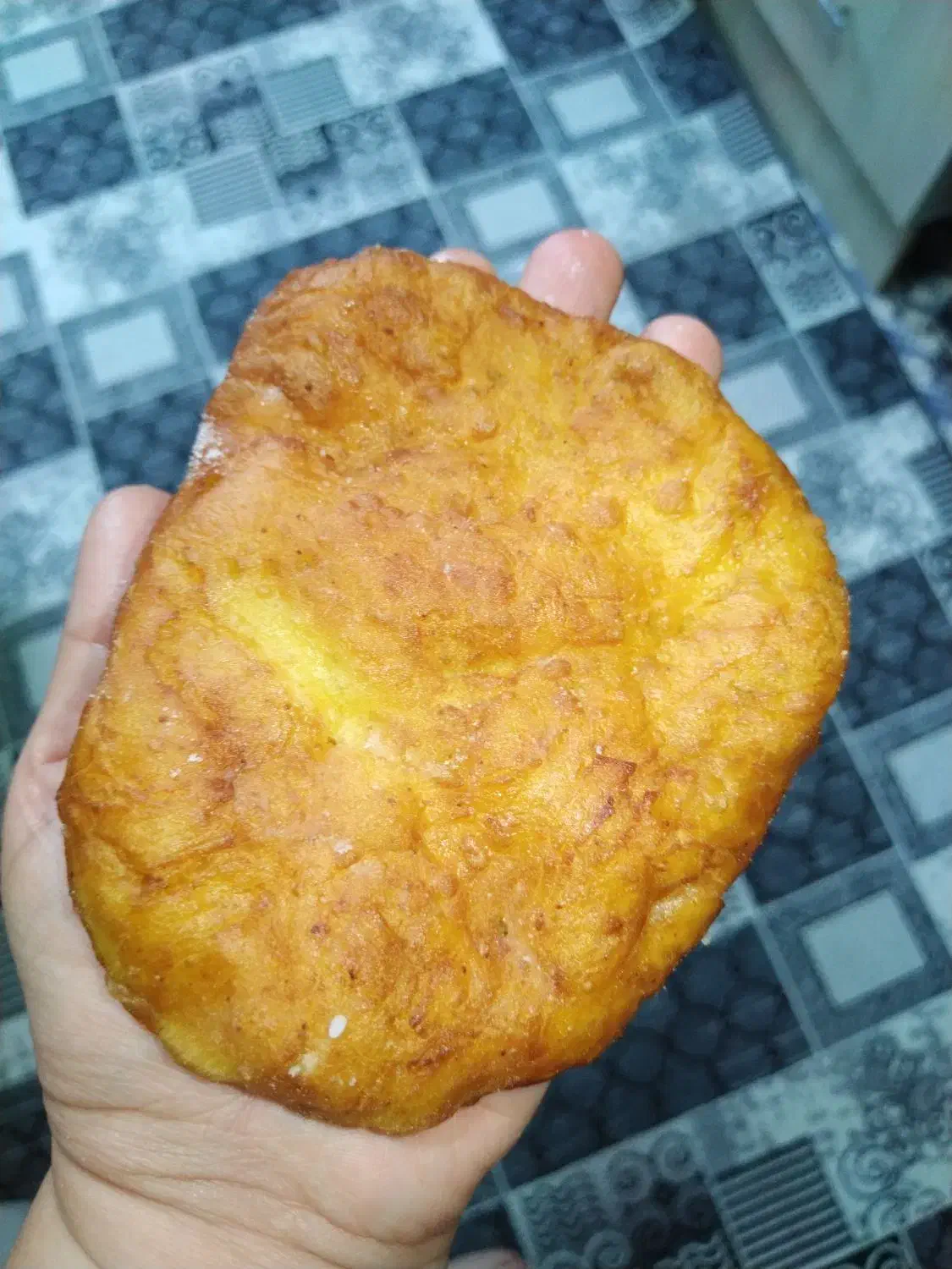 نان شیرین|خوردنی و آشامیدنی|قم, قلعه کامکار|دیوار