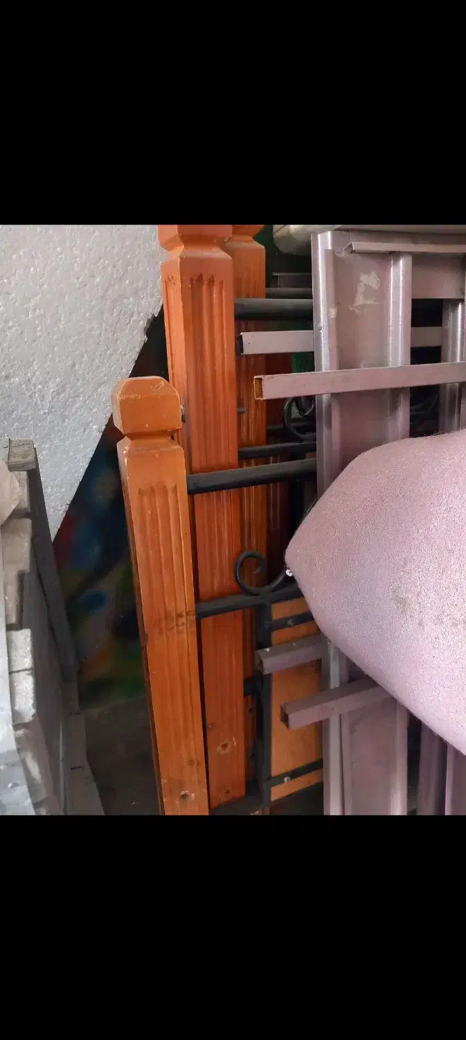 تخت یک نفره چوب و فلز|تخت و سرویس خواب|گرگان, |دیوار