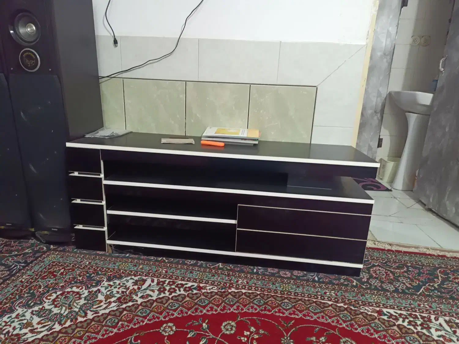 زیرتلوزیون سالم دوتیکه ام دی اف|میز تلویزیون|خمینیشهر, |دیوار