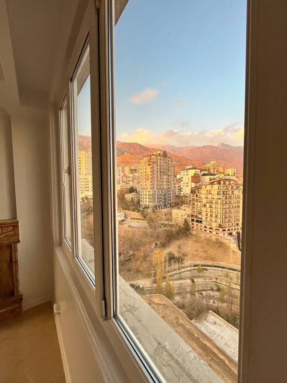 زعفرانیه ولنجک ۱۵۰ متر طبقه ۱۱ ویو ابدی