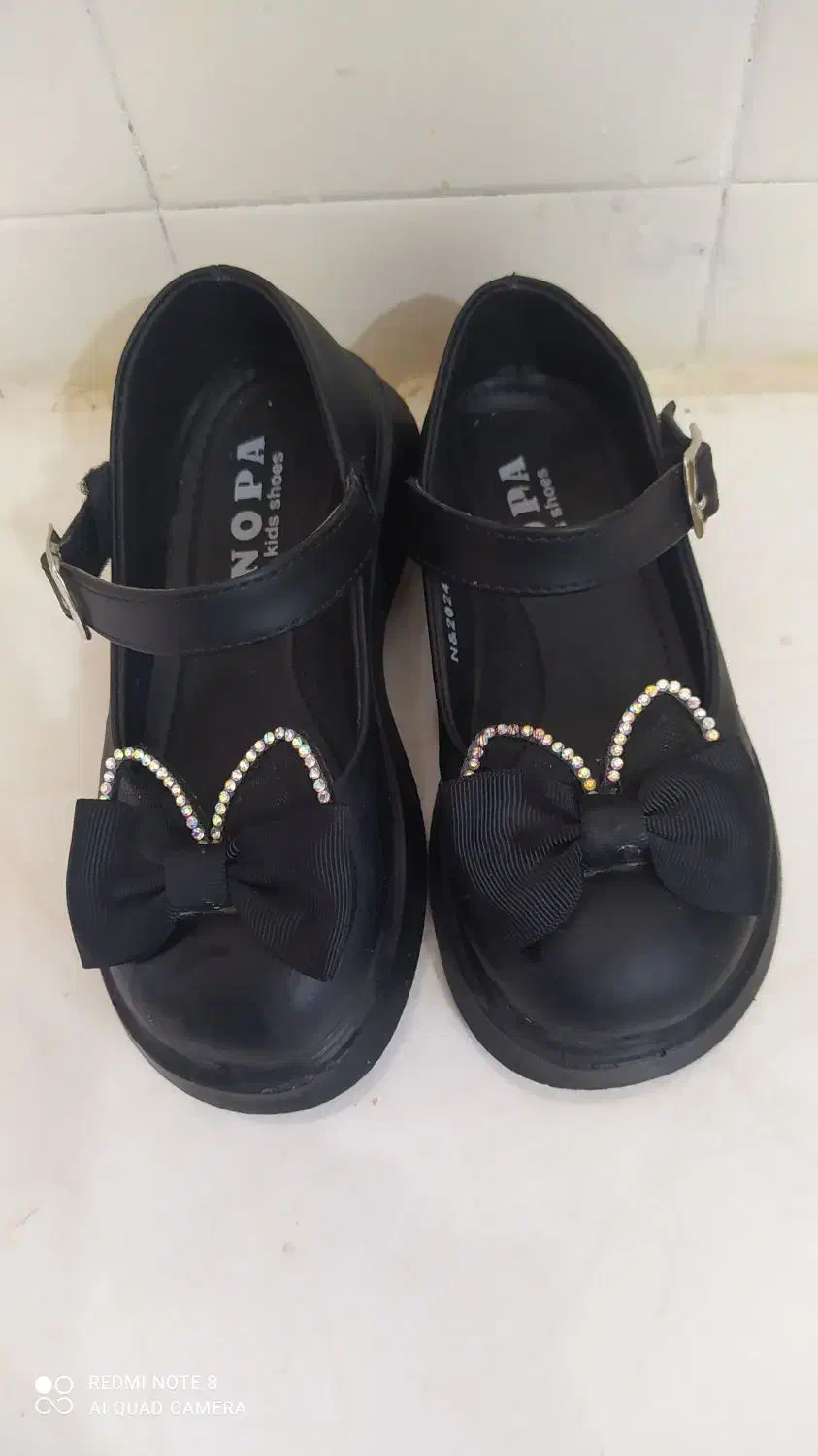 کفش بچگانه|کفش و لباس بچه|کبودرآهنگ, |دیوار