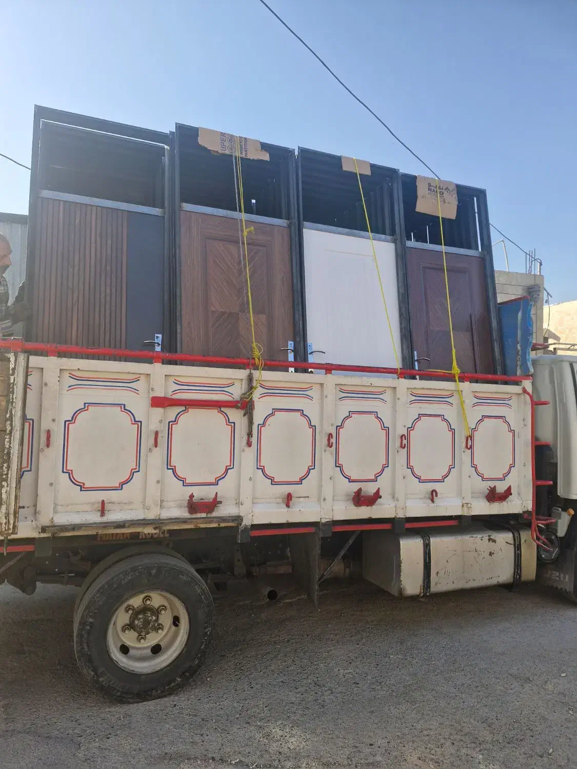 بزرگترین مشکل درب‌های حمام و سرویس را حل کنید|مصالح و تجهیزات ساختمان|اندیمشک, |دیوار