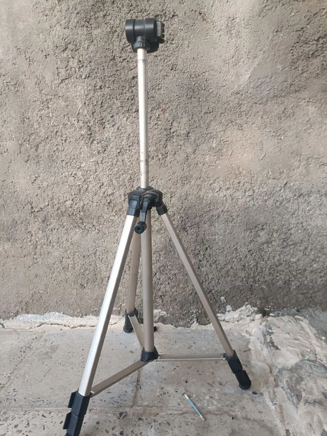 پایه دوربین|دوربین عکاسی و فیلم‌برداری|سنندج, |دیوار