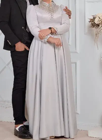 لباس مجلسی|لباس|رشت, جماران|دیوار