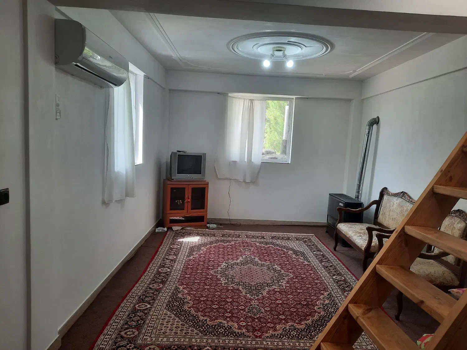 خانه ویلایی روستایی|اجارهٔ کوتاه‌مدت ویلا و باغ|لاهیجان, بازکیاگوراب|دیوار