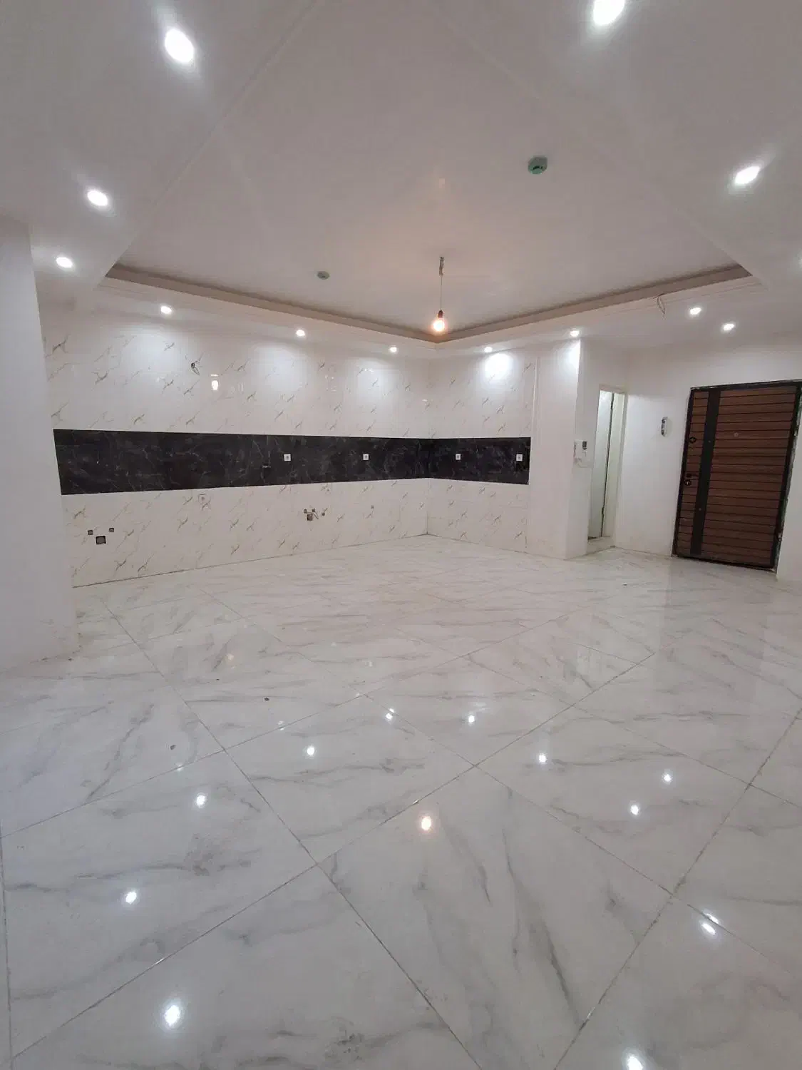 ۸۰ متر ۲ خ نوساز کوی ۱۷ شهریور / ارس جاوید|فروش آپارتمان|تهران, هفده شهریور|دیوار