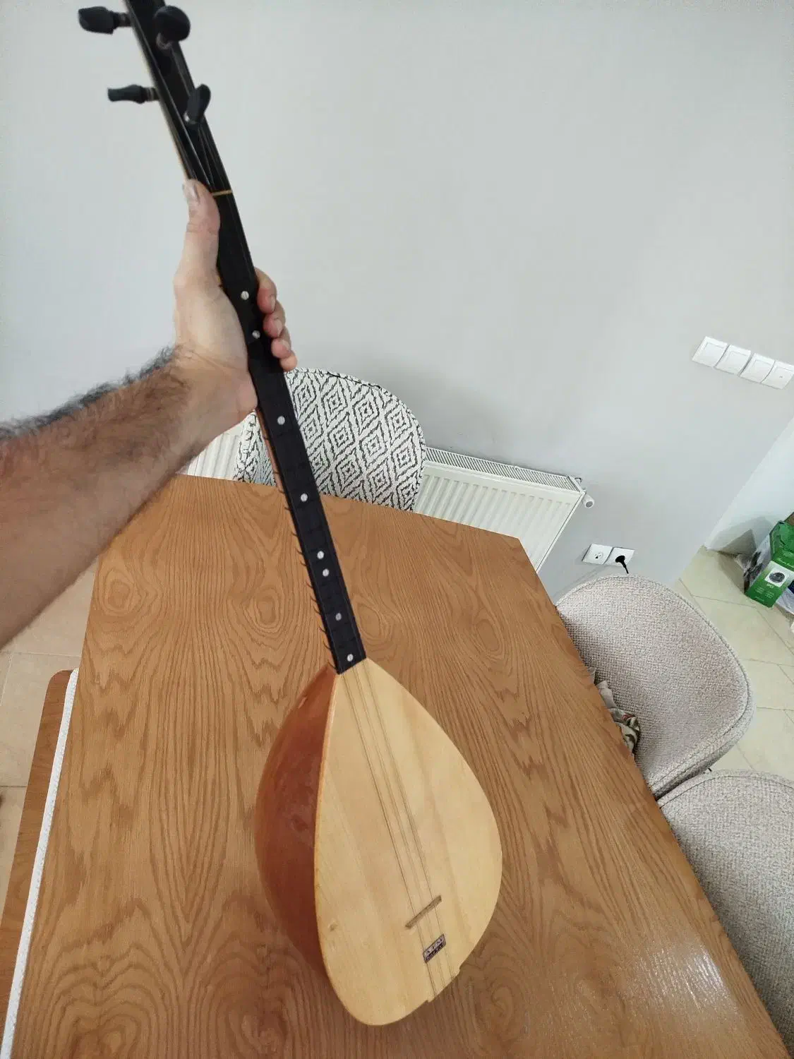 باغلاما دسته کوتاه تراش توت|سازهای سنتی|تبریز, |دیوار