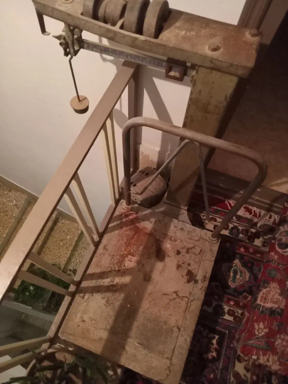 باسکول سنگی  قدیمی بسیارسالم|ماشین‌آلات صنعتی|کرمانشاه, |دیوار