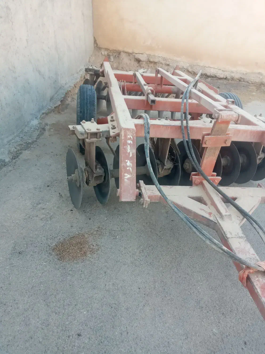 دیسک تراکتور|ماشین‌آلات صنعتی|ریگ, |دیوار