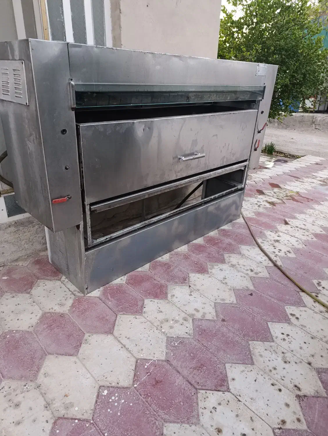 وسایل رستوران کبابی ساندویچی تابشی در کازرون|کافی‌شاپ و رستوران|شیراز, شهرک رضوان|دیوار