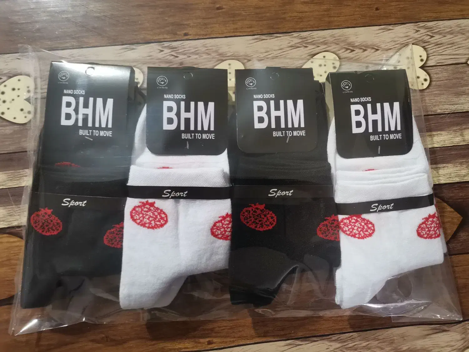 جوراب در طرح های مختلف|لباس|بهار, |دیوار