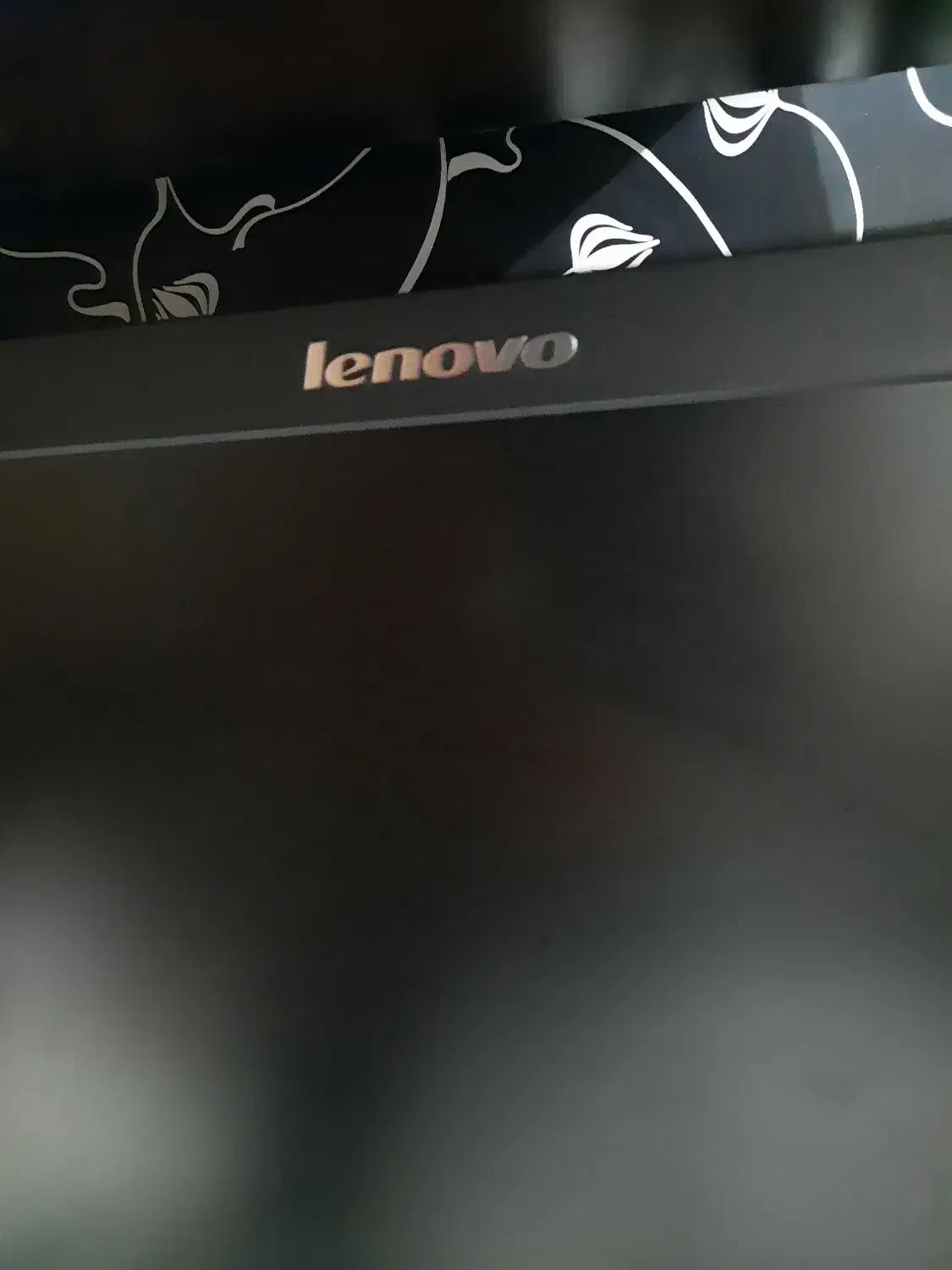 مانیتور ۲۱ اینچ lenovo|قطعات و لوازم جانبی رایانه|بوشهر, |دیوار