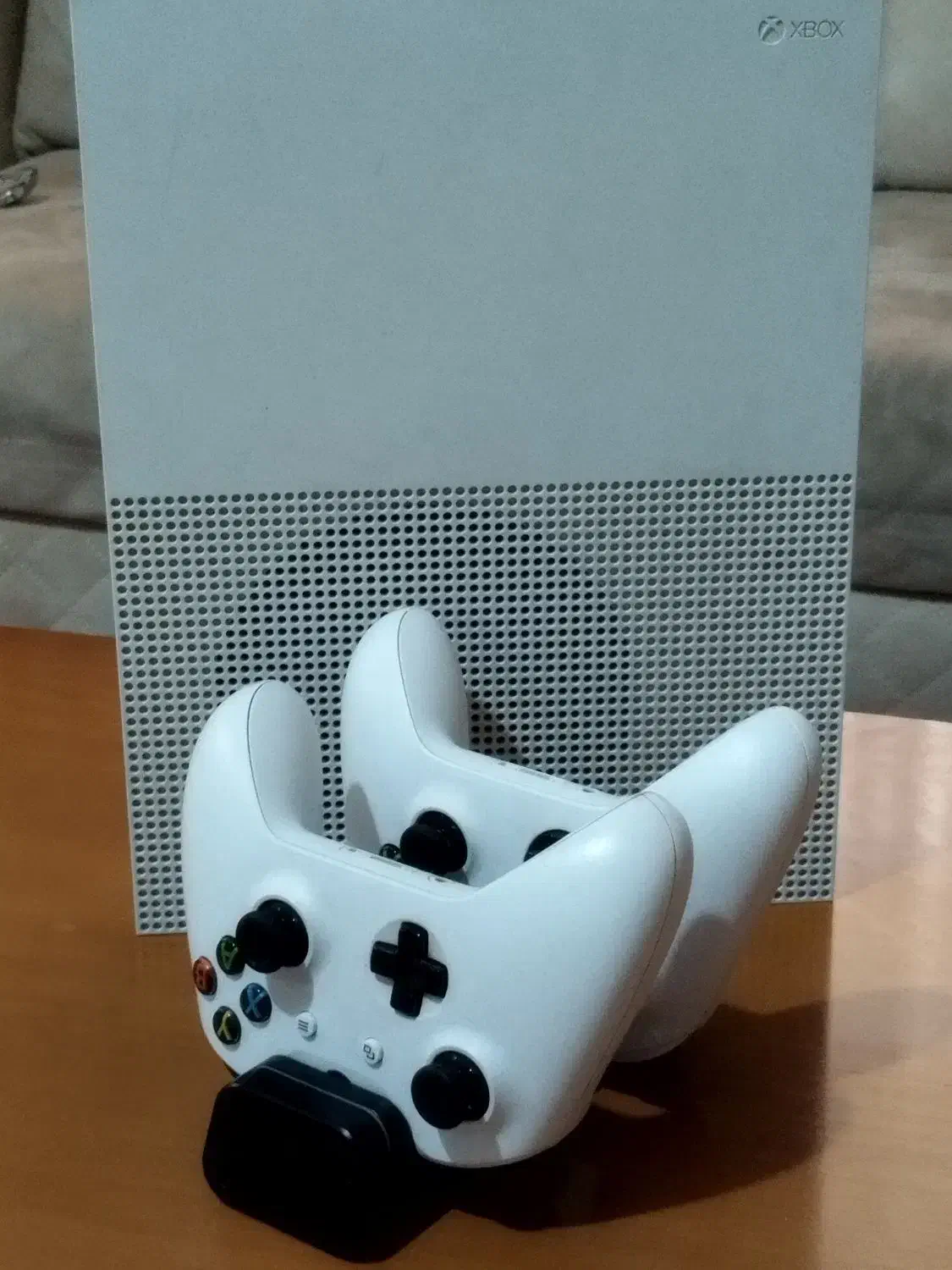 Xbox  one s|کنسول، بازی ویدئویی و آنلاین|هشتگرد, مدرس|دیوار