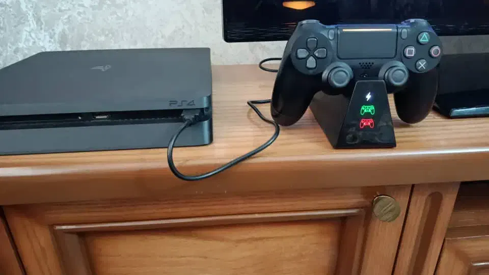 پایه شارژ ps4|کنسول، بازی ویدئویی و آنلاین|میانه, |دیوار