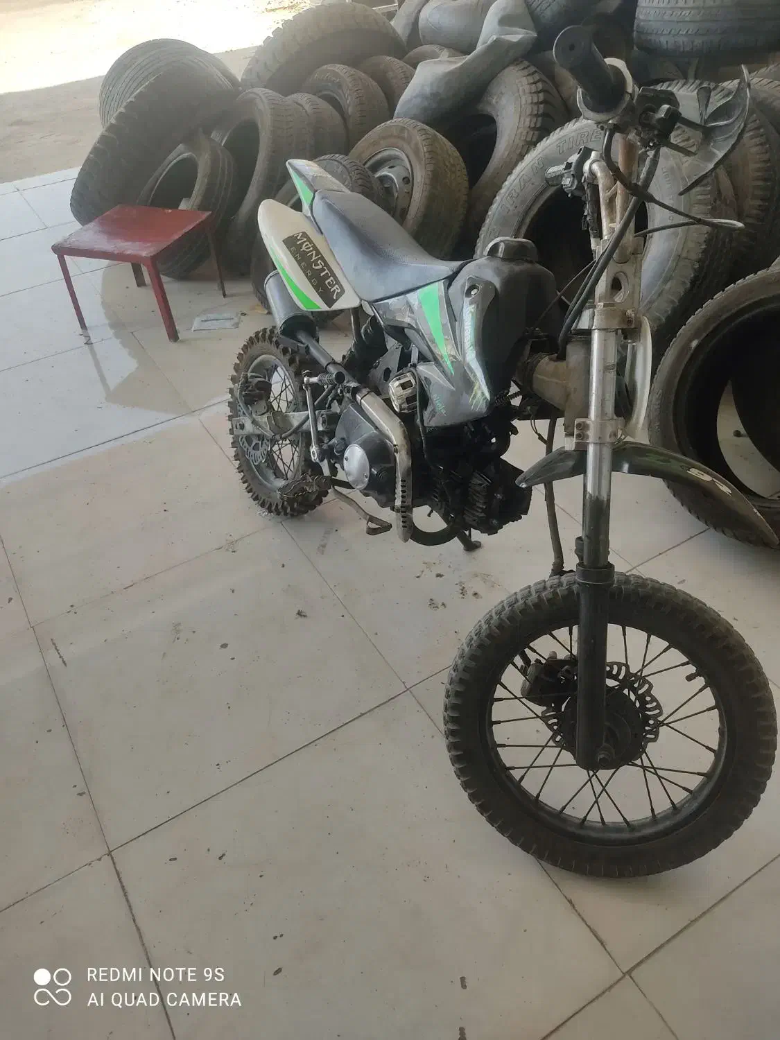 موتور مینی کراس|موتورسیکلت|خنج, |دیوار