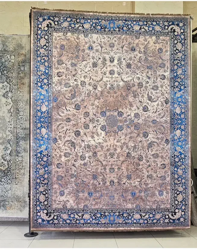 فرش و قالی و کناره همگی ست و یکدست/|فرش|شیراز, لاله|دیوار
