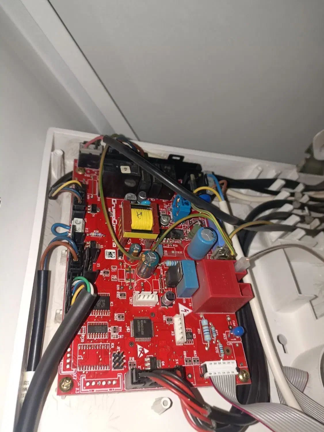 تعمیر انواع پکیج شوفاژ دیواری|خدمات پیشه و مهارت|سیرجان, |دیوار