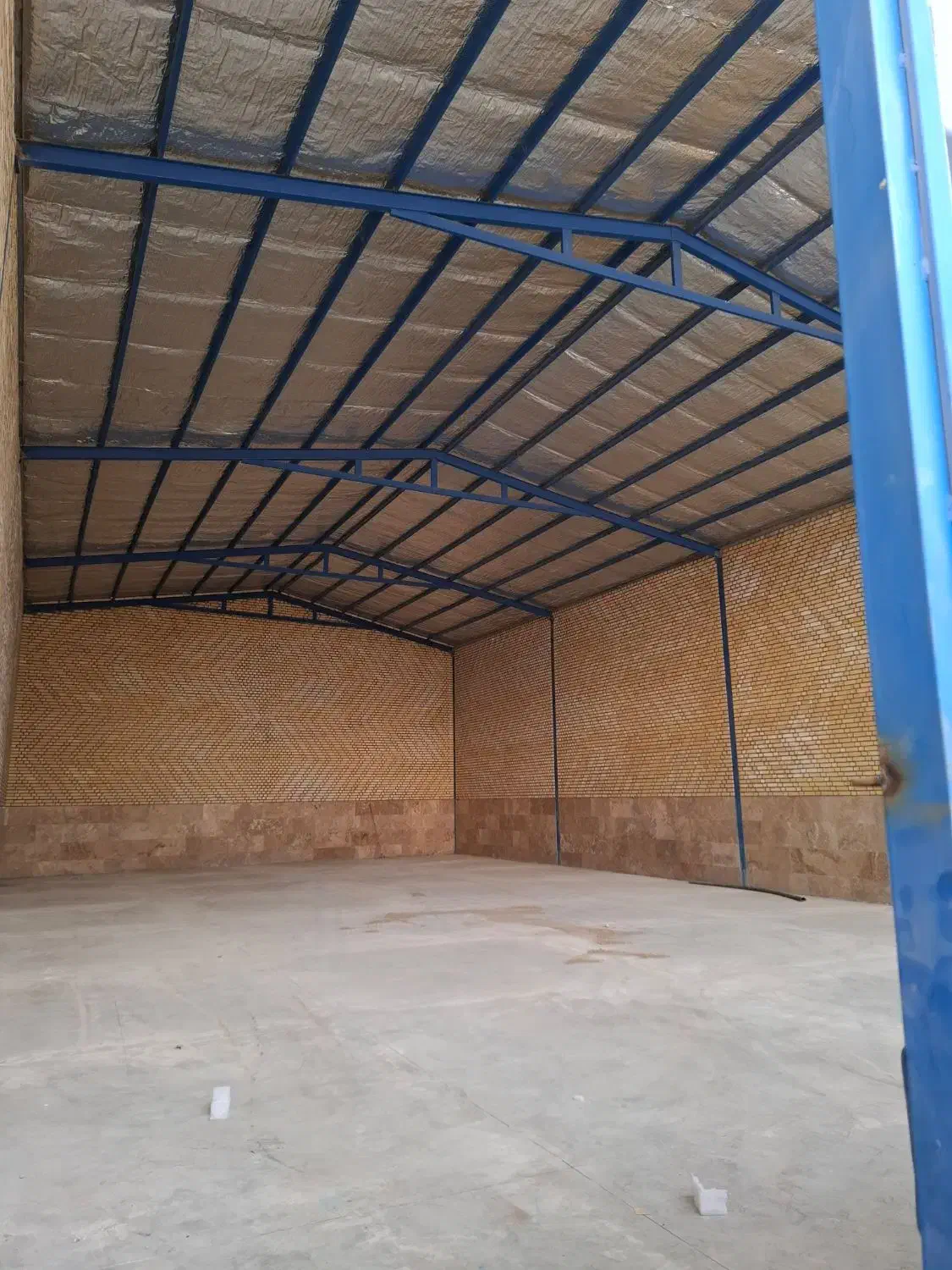 اجاره سوله نوساز|اجارهٔ دفتر صنعتی، کشاورزی، تجاری|برخوار, |دیوار