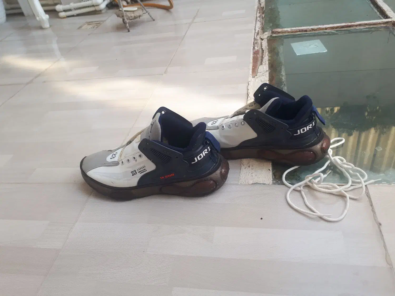 کفش|کیف، کفش، کمربند|سرپل ذهاب, |دیوار