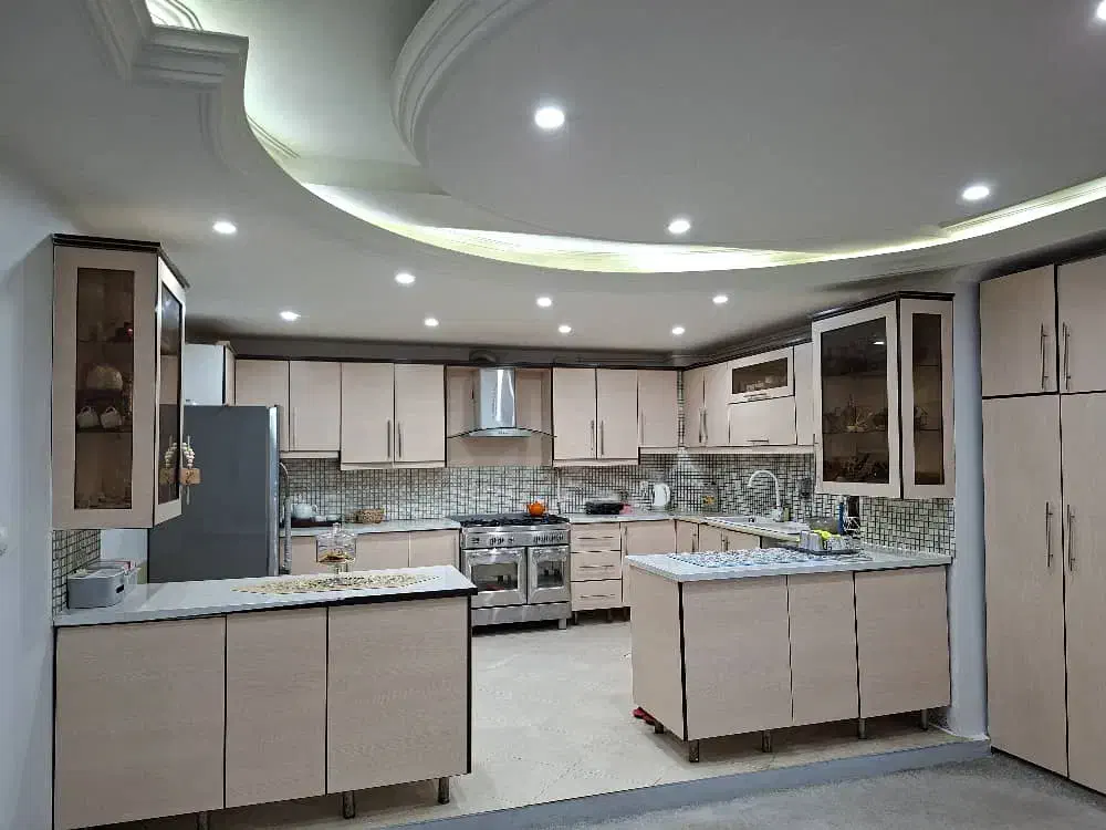 اداری خیابان اصلی کیان آباد ۹۰و ۱۲۰و ۱۶۰متری|اجارهٔ دفتر کار، اتاق اداری، مطب|اهواز, کیان اباد|دیوار