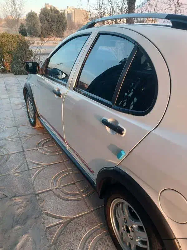 کوییک R  مانیتور دار|خودرو سواری و وانت|اصفهان, روشن‌دشت|دیوار