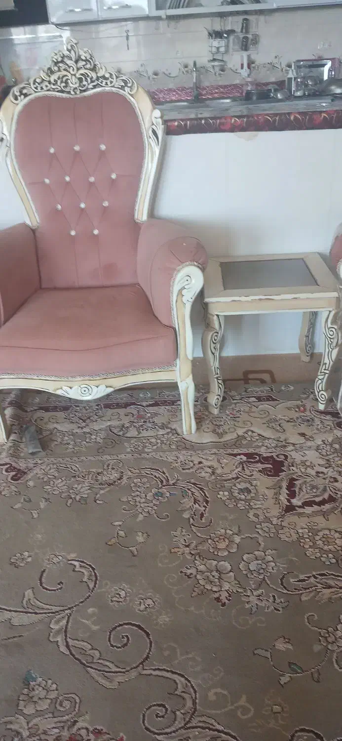 مبل‌سلطنتی‌درحد‌نو|مبلمان خانگی و میز عسلی|سمیرم, |دیوار