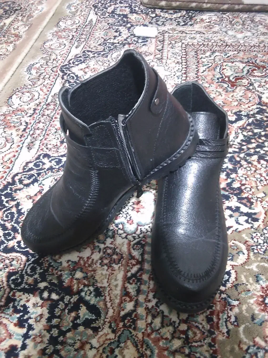 کفش نیم بوت به فروش میرود|کیف، کفش، کمربند|قرچک, زیبا شهر|دیوار