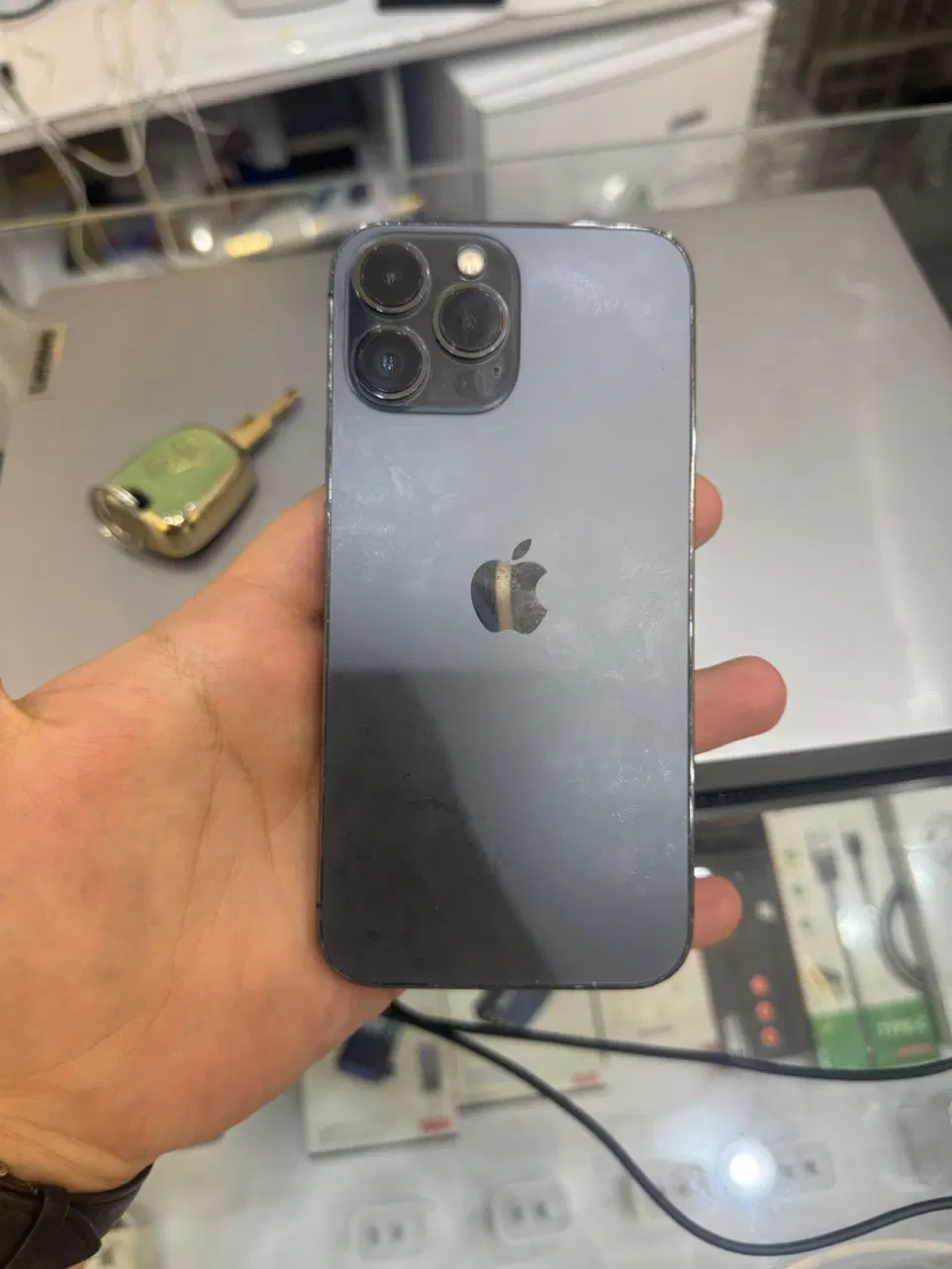 iphone 13promax|موبایل|نور, |دیوار
