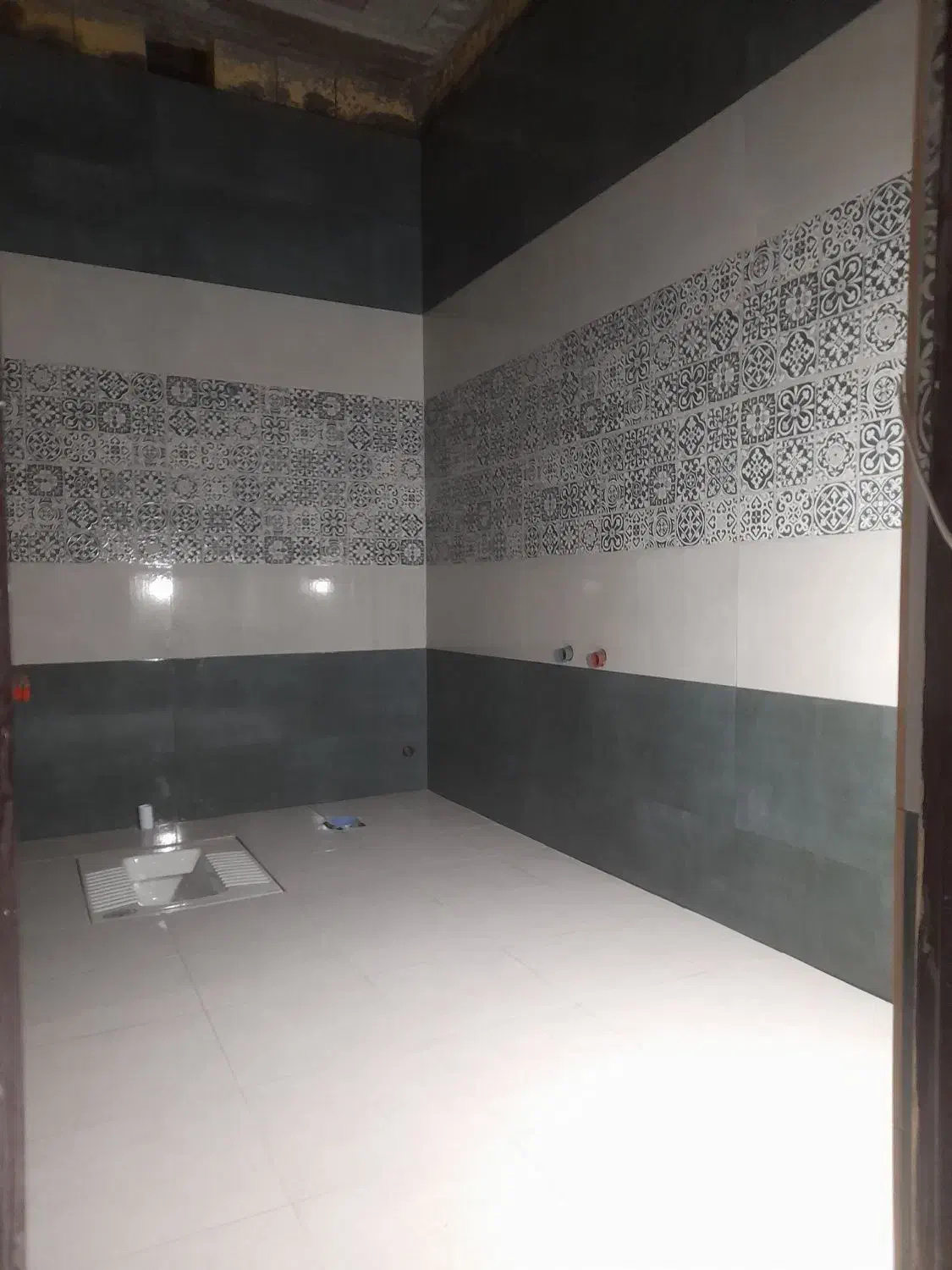 کاشی کاری سرامیک|خدمات پیشه و مهارت|رشت, یخسازی|دیوار