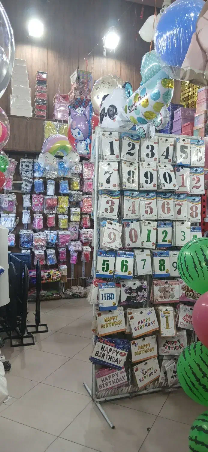 فروش تمام وسایل تولدی و ظروف یکبار مصرف|فروشگاه و مغازه|شهریار, شهرک وائین|دیوار