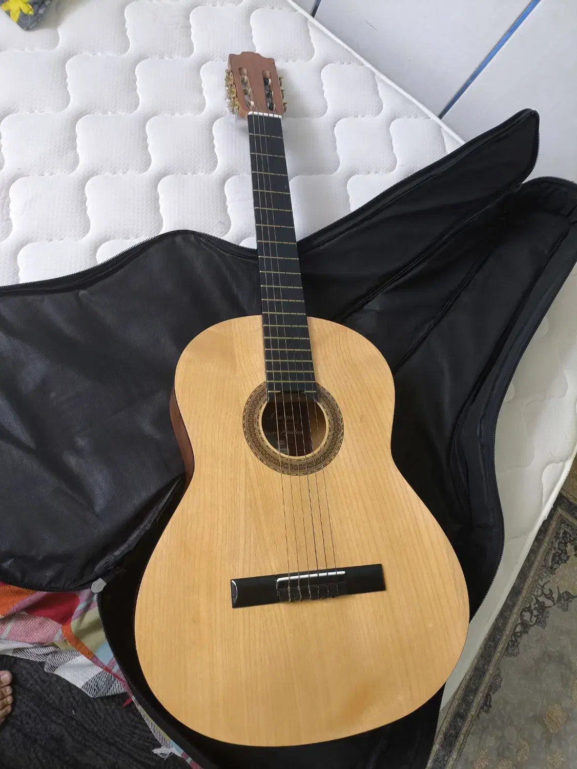 گیتار پویا|گیتار، بیس، امپلیفایر|خمینیشهر, |دیوار