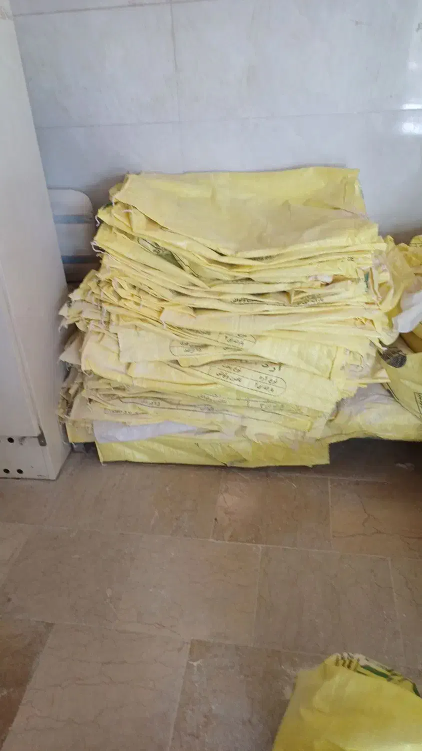 گونی اردی|ابزارآلات|نجفآباد, یزدانشهر|دیوار