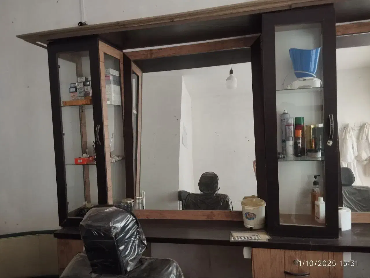 لوازم آریشگاه زنانه|آرایشگاه و سالن‌های زیبایی|جوین, |دیوار