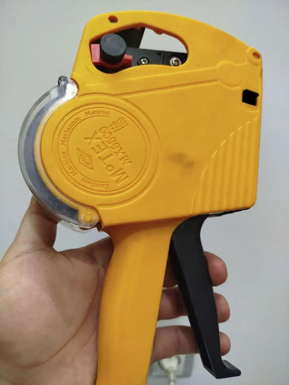 اتیکت زن|ابزارآلات|قم, چهل درخت‎|دیوار