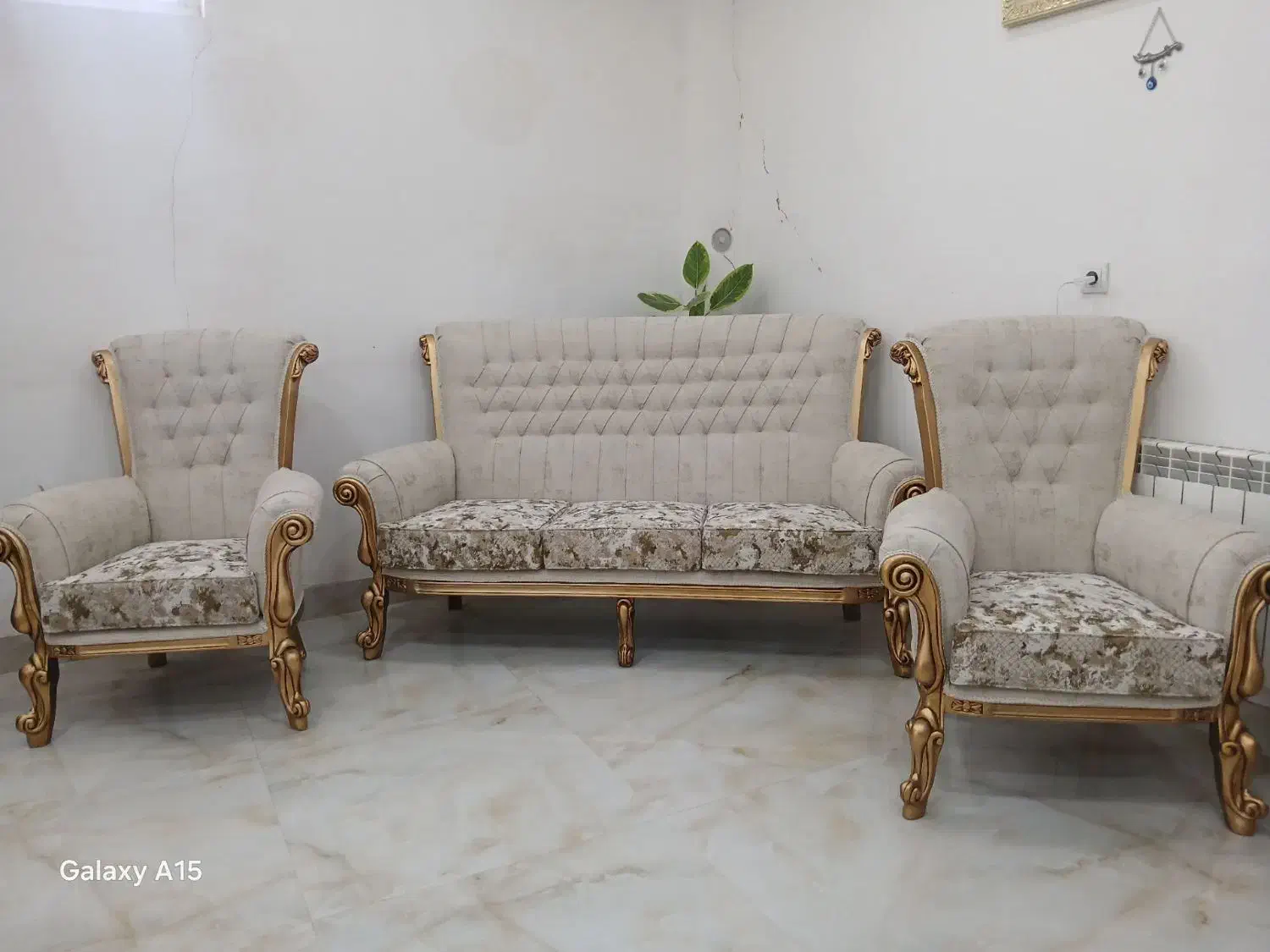 آخه کی همچین مبلی بهت میده با این قیمت|مبلمان خانگی و میز عسلی|کاشمر, |دیوار