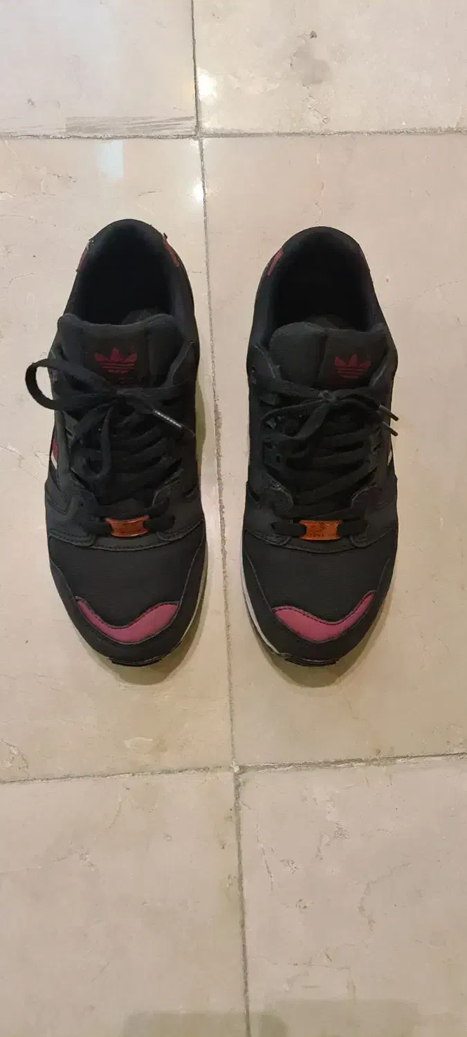 کتونی zx مشکی زرشکی گشتم نبود نگرد نیست|کیف، کفش، کمربند|تهران, استاد معین|دیوار