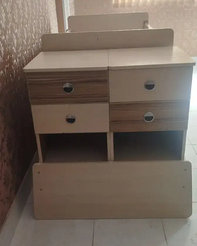 تخت نوزاد نوجوان|تخت و صندلی بچه|اصفهان, شاهزید|دیوار