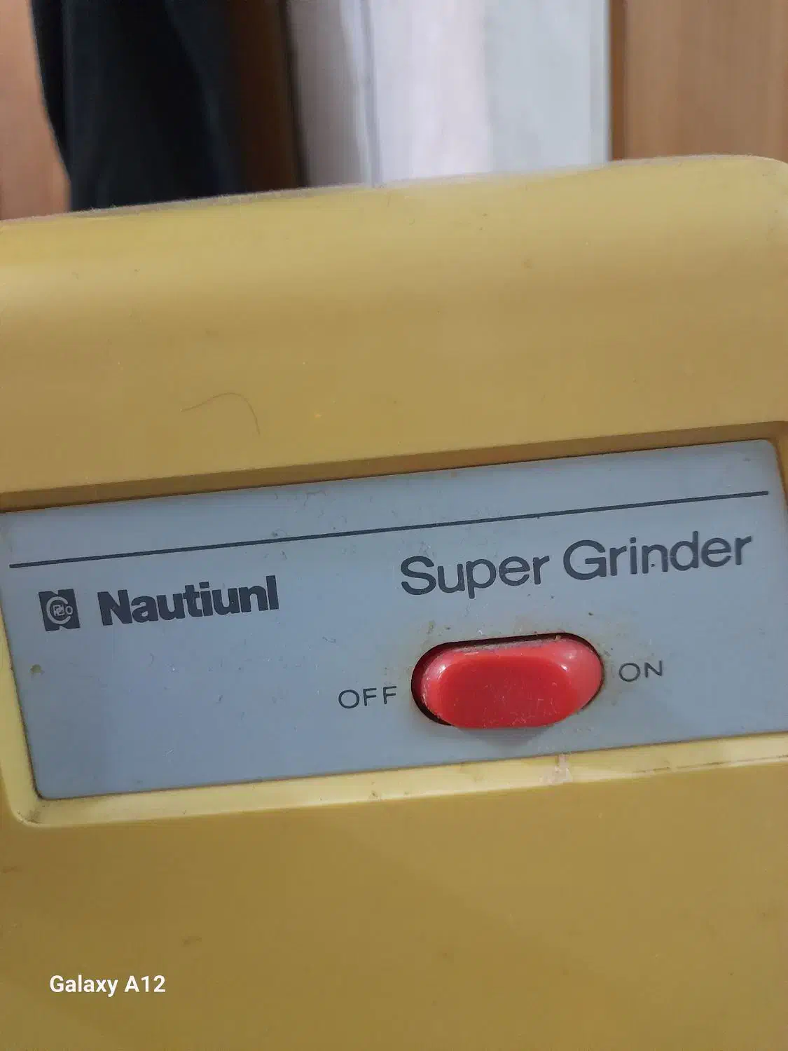 چرخ گوشت|خردکن، آسیاب، غذاساز|قم, نیروگاه|دیوار