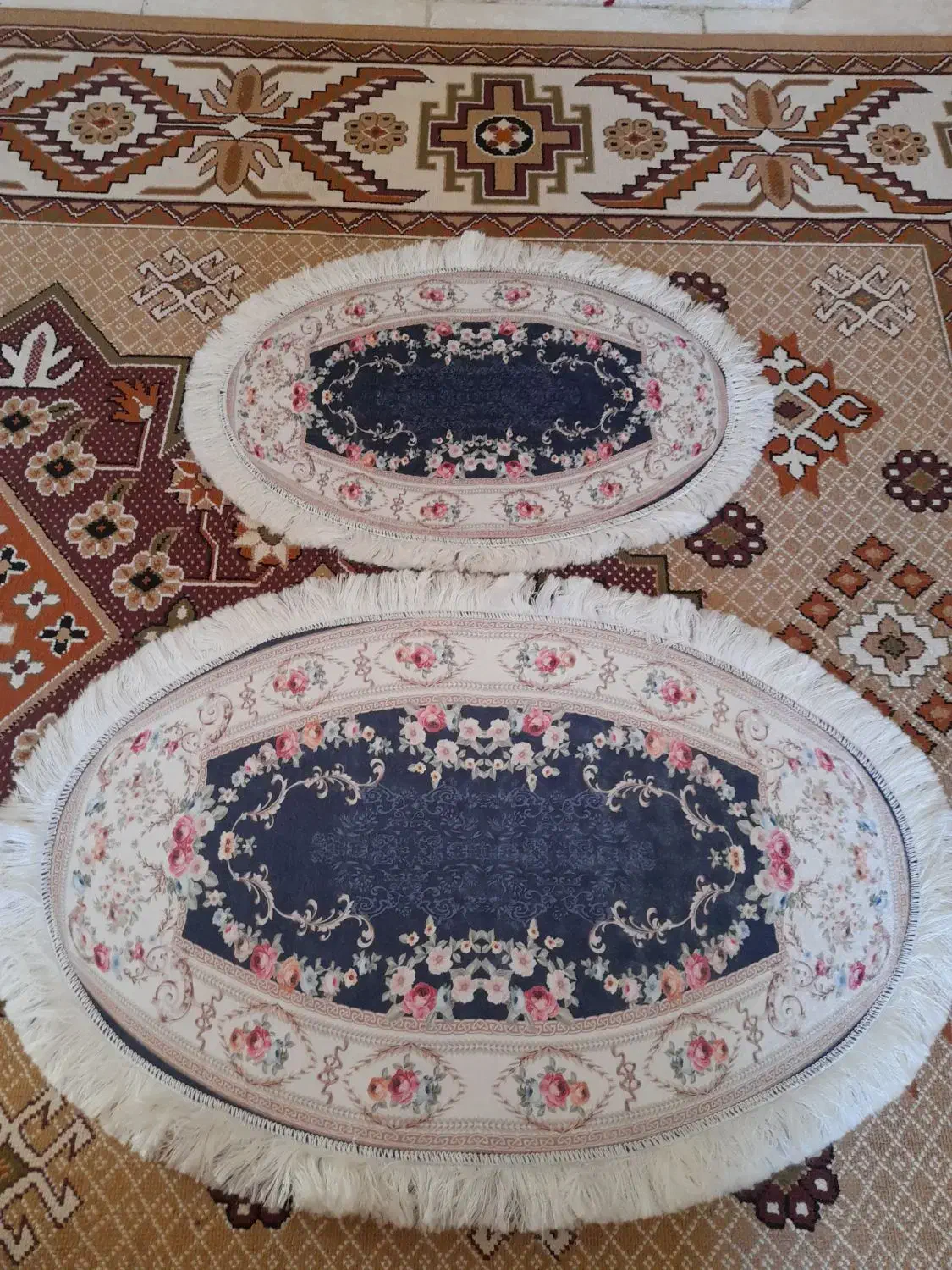 دو عدد پادری|پادری|صدرا-فارس, فاز ۲|دیوار