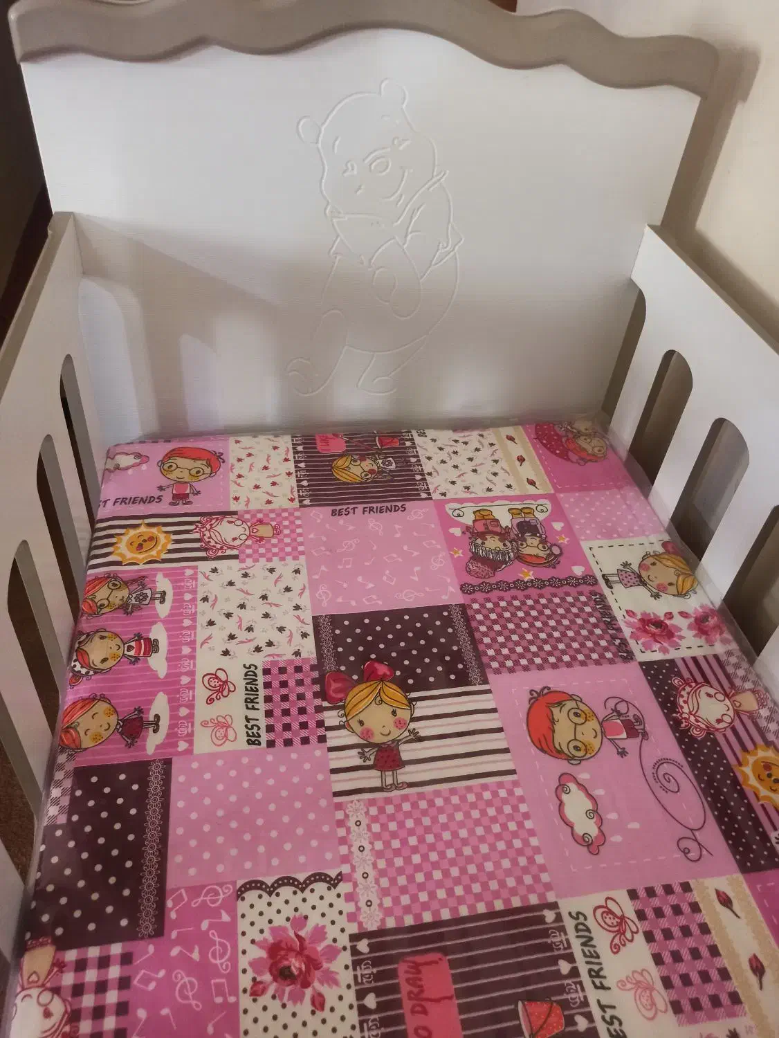 تخت کودک دوکاره و جدید نسکافه ای|تخت و صندلی بچه|همدان, |دیوار