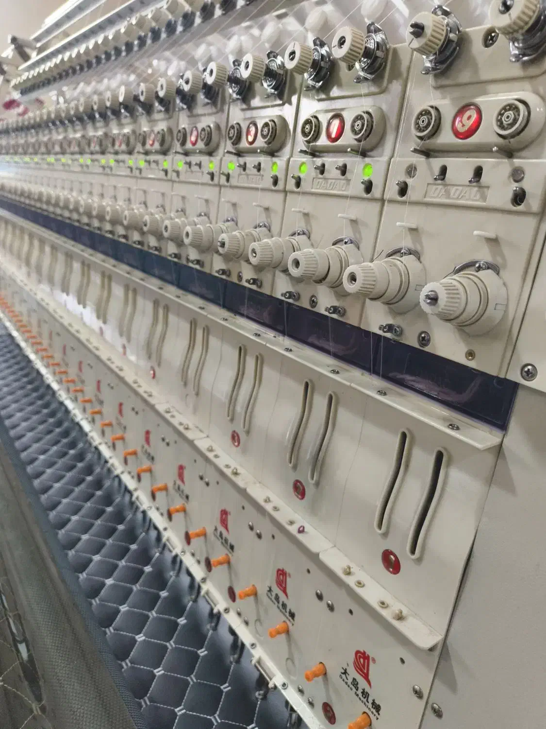 استخدام نیروی کار گلدوز|استخدام صنعتی، فنی، مهندسی|قرچک, داوود آباد|دیوار