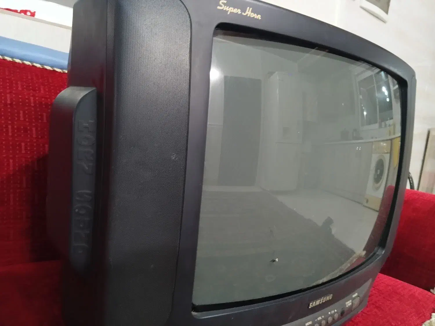 تلویزیون ۲۱ اینچ|تلویزیون و پروژکتور|چمستان, |دیوار