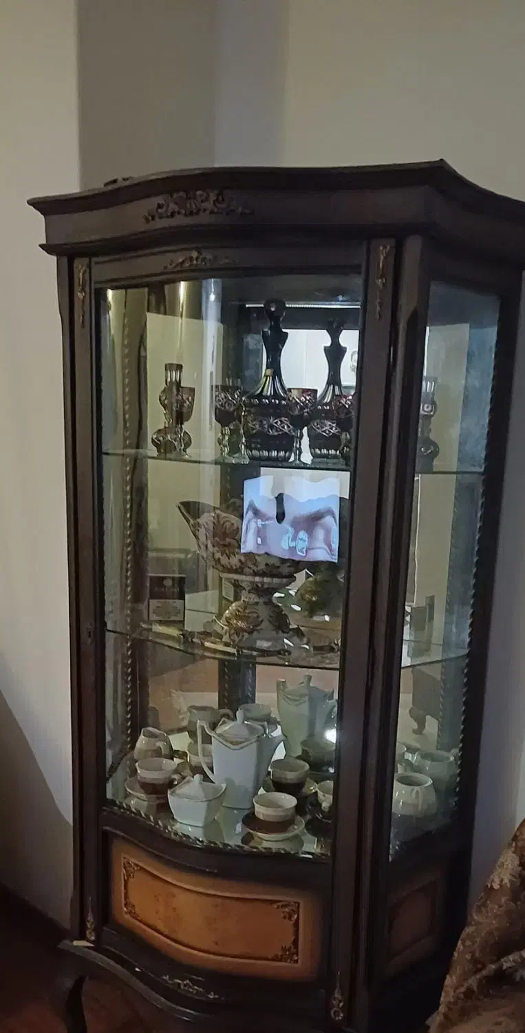 ویترین بفروش میرسد|بوفه، ویترین، کنسول|اصفهان, شهرک سلامت|دیوار