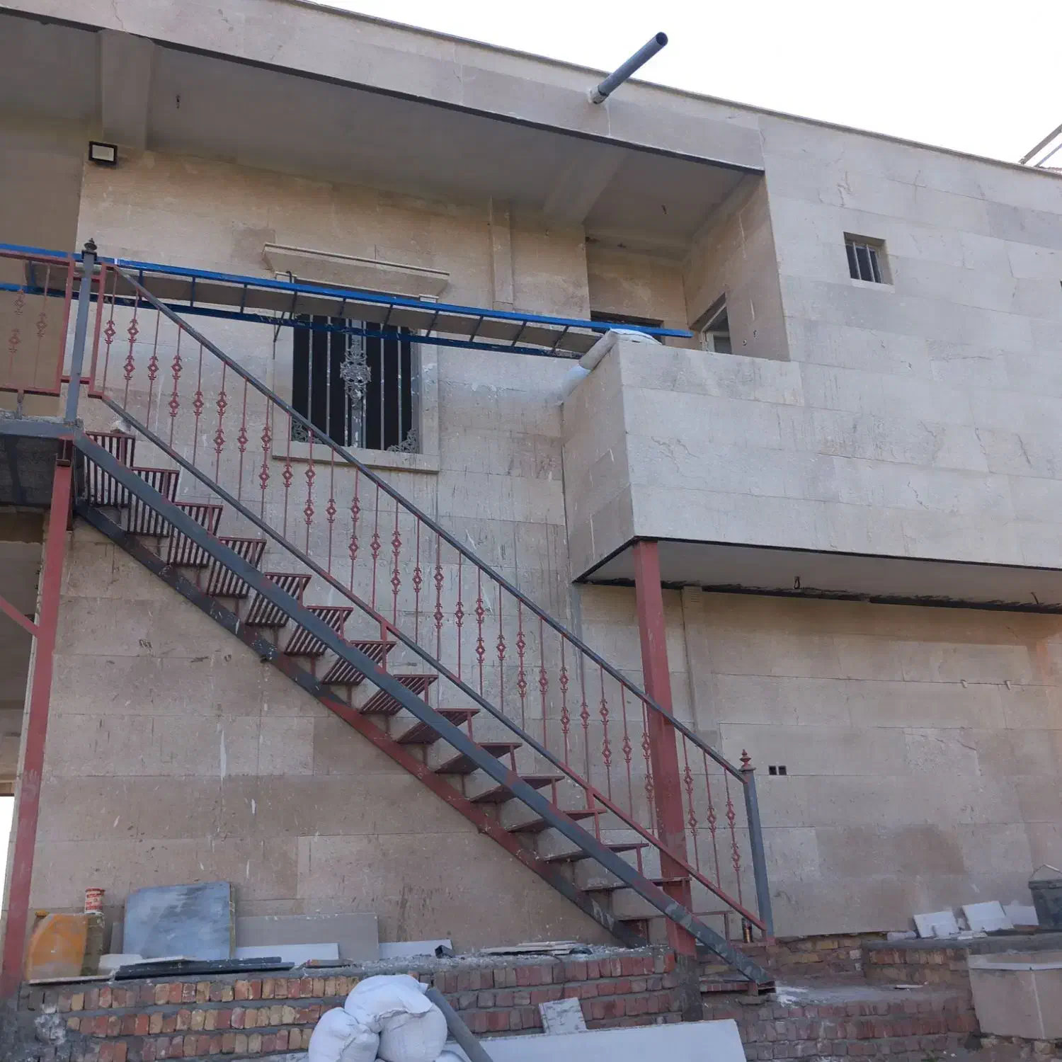 اجرای سنگ نما آرماتوربندی کاشی سرامیک مزایک بنایی|خدمات پیشه و مهارت|میانه, |دیوار