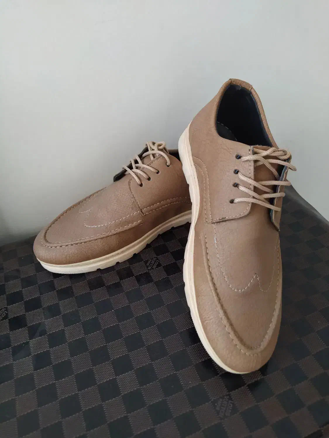 کفش|کیف، کفش، کمربند|بروجرد, |دیوار