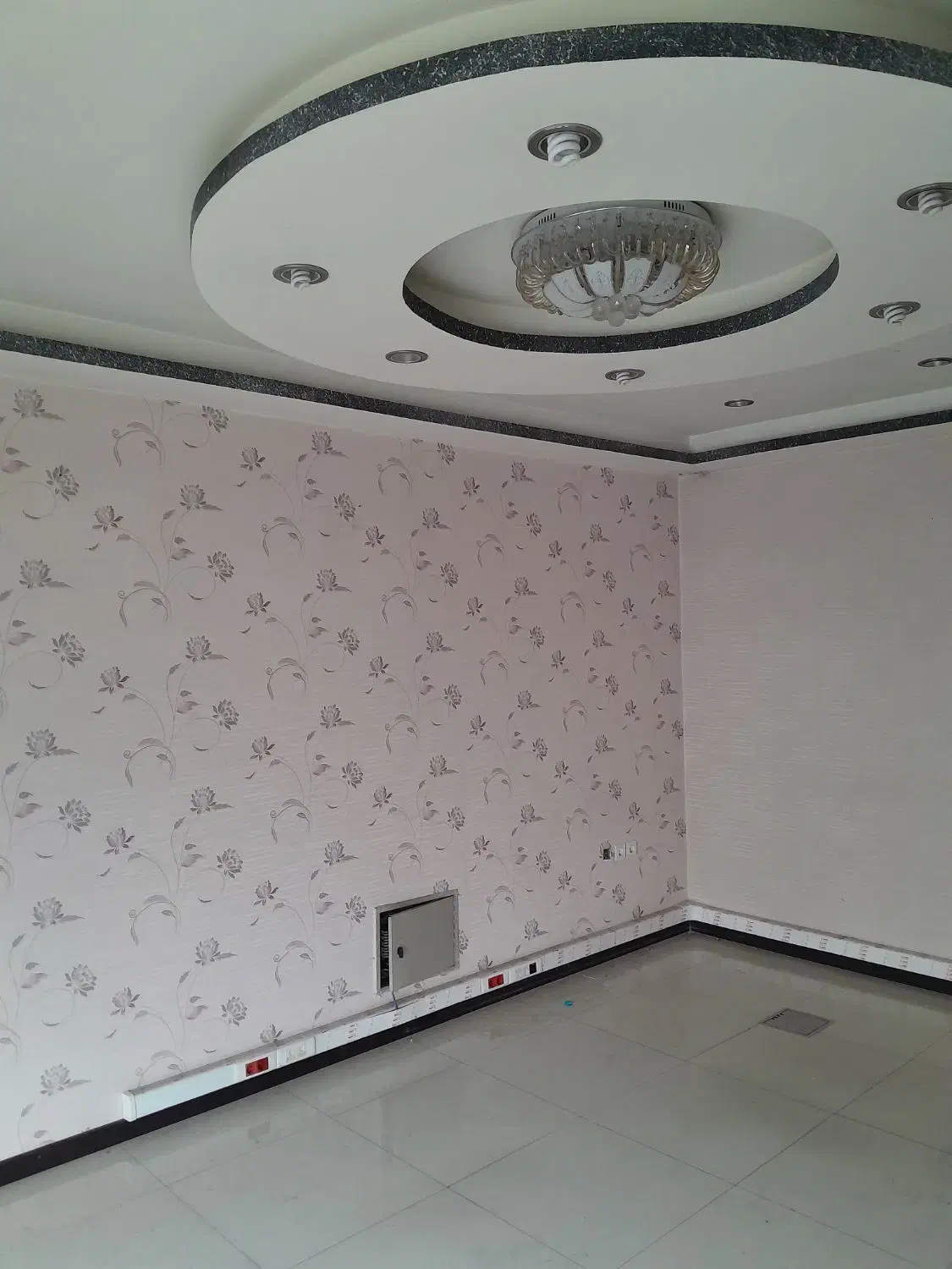 205 متر سند اداری بر میدان ونک/ 10 متر تابلوخور|اجارهٔ دفتر کار، اتاق اداری، مطب|تهران, جردن|دیوار