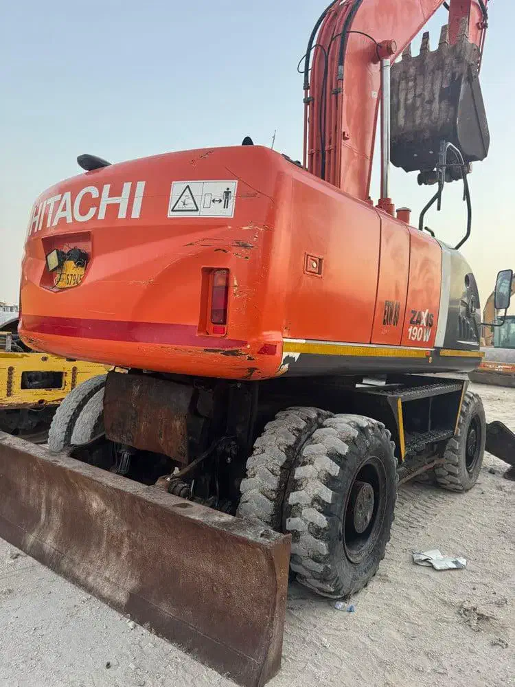 بیل هیتاچی ۱۹۰ مدل ۲۰۱۸ با ضمانت کار|خودرو سنگین|شیراز, جمهوری|دیوار